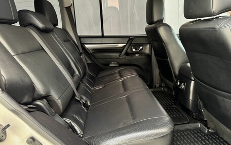 Mitsubishi Pajero IV, 2011 год, 1 900 000 рублей, 12 фотография