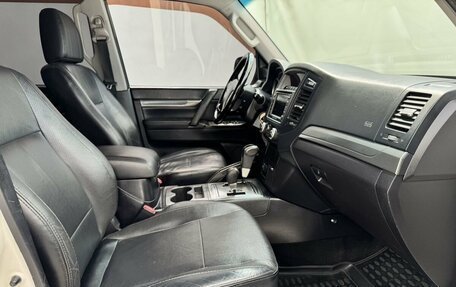 Mitsubishi Pajero IV, 2011 год, 1 900 000 рублей, 11 фотография