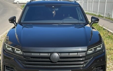 Volkswagen Touareg III, 2018 год, 4 350 000 рублей, 1 фотография