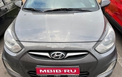 Hyundai Solaris II рестайлинг, 2011 год, 575 000 рублей, 1 фотография