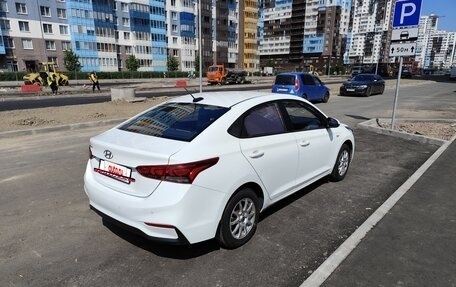 Hyundai Solaris II рестайлинг, 2018 год, 950 000 рублей, 6 фотография
