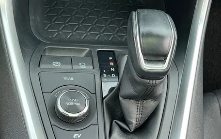 Toyota RAV4, 2021 год, 2 075 000 рублей, 15 фотография