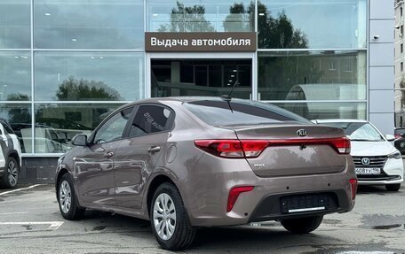 KIA Rio IV, 2018 год, 1 320 000 рублей, 3 фотография