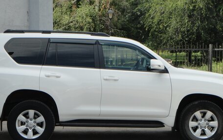 Toyota Land Cruiser Prado 150 рестайлинг 2, 2017 год, 3 870 000 рублей, 4 фотография