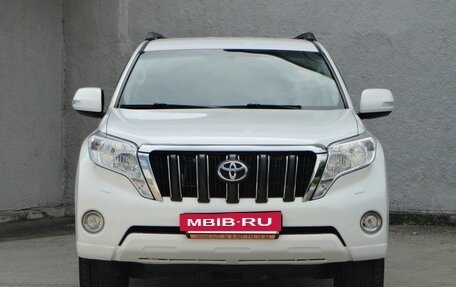 Toyota Land Cruiser Prado 150 рестайлинг 2, 2017 год, 3 870 000 рублей, 2 фотография