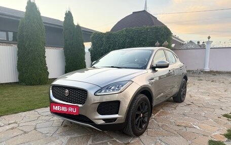 Jaguar E-Pace, 2018 год, 2 890 000 рублей, 4 фотография