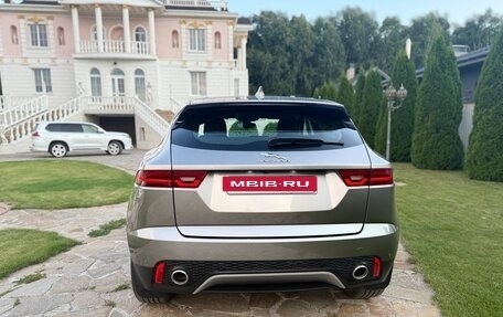 Jaguar E-Pace, 2018 год, 2 890 000 рублей, 2 фотография