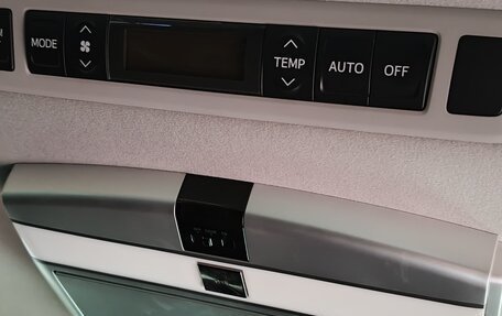 Toyota Vellfire I, 2011 год, 1 200 000 рублей, 7 фотография