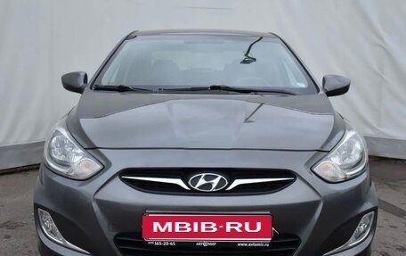 Hyundai Solaris II рестайлинг, 2011 год, 575 000 рублей, 12 фотография