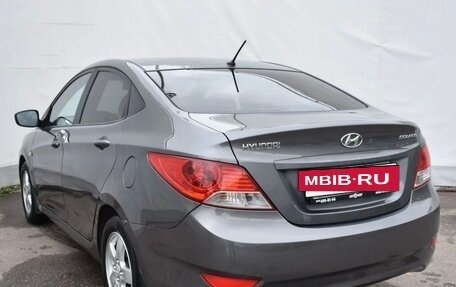 Hyundai Solaris II рестайлинг, 2011 год, 575 000 рублей, 8 фотография