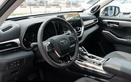 Toyota Highlander, 2025 год, 5 900 000 рублей, 20 фотография