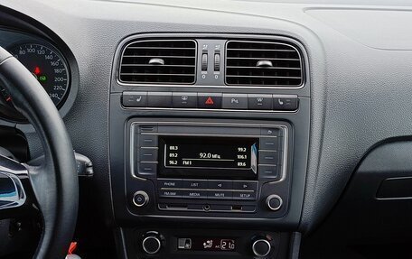 Volkswagen Polo VI (EU Market), 2017 год, 1 099 995 рублей, 19 фотография