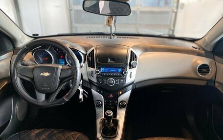 Chevrolet Cruze II, 2013 год, 580 000 рублей, 8 фотография