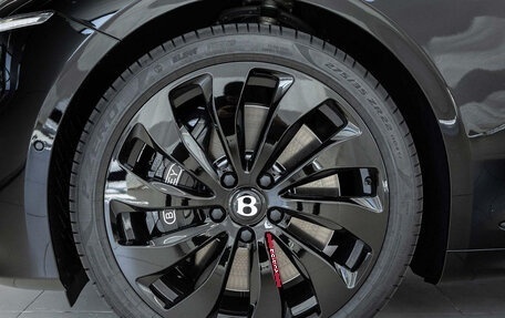 Bentley Continental GT, 2025 год, 39 500 000 рублей, 27 фотография