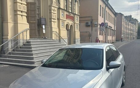 Volkswagen Jetta VI, 2015 год, 980 000 рублей, 5 фотография