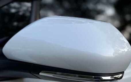 Toyota C-HR I рестайлинг, 2022 год, 2 050 000 рублей, 8 фотография