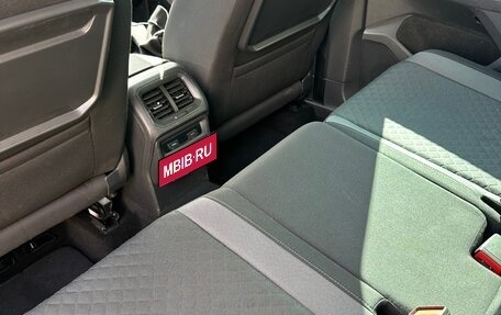 Volkswagen Tiguan II, 2019 год, 2 350 000 рублей, 15 фотография