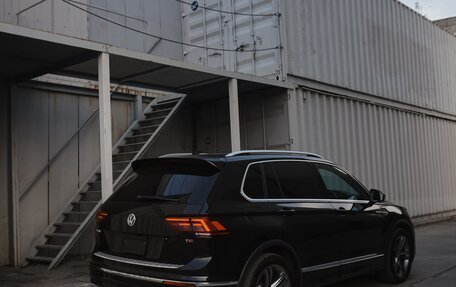 Volkswagen Tiguan II, 2017 год, 2 050 000 рублей, 6 фотография