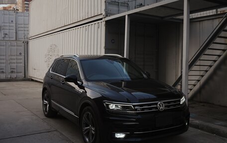 Volkswagen Tiguan II, 2017 год, 2 050 000 рублей, 12 фотография