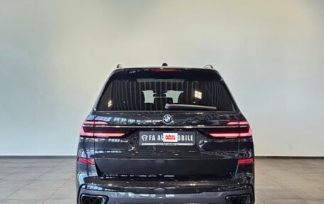 BMW X7, 2022 год, 10 500 000 рублей, 8 фотография
