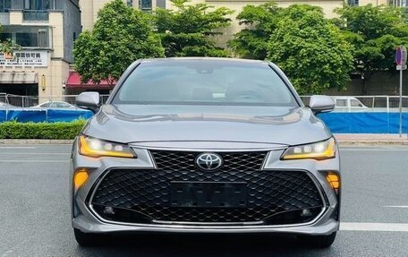 Toyota Avalon, 2022 год, 2 965 000 рублей, 8 фотография