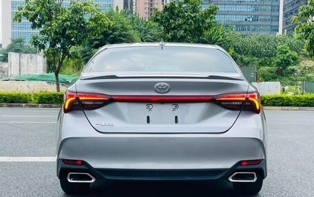 Toyota Avalon, 2022 год, 2 965 000 рублей, 14 фотография