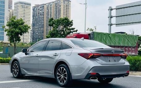 Toyota Avalon, 2022 год, 2 965 000 рублей, 16 фотография