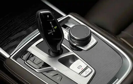 BMW 7 серия, 2021 год, 5 500 025 рублей, 6 фотография
