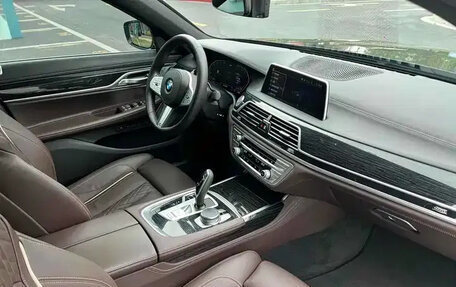 BMW 7 серия, 2021 год, 5 500 025 рублей, 13 фотография