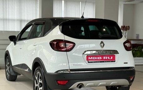 Renault Kaptur I рестайлинг, 2017 год, 1 420 000 рублей, 8 фотография