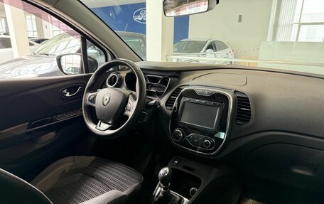 Renault Kaptur I рестайлинг, 2017 год, 1 420 000 рублей, 21 фотография