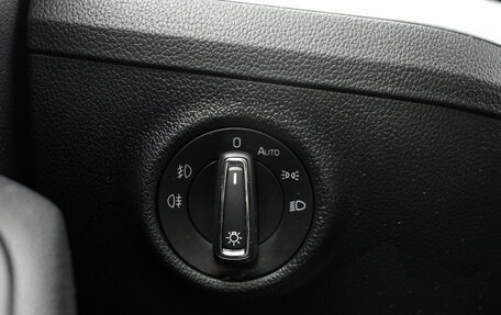 Skoda Superb III рестайлинг, 2019 год, 1 760 000 рублей, 22 фотография