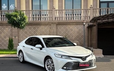 Toyota Camry, 2022 год, 2 650 000 рублей, 1 фотография