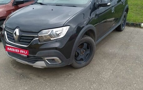 Renault Sandero II рестайлинг, 2020 год, 1 350 000 рублей, 2 фотография