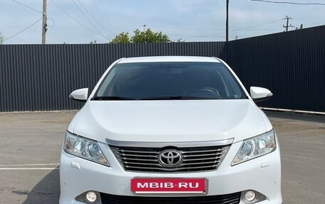 Toyota Camry, 2012 год, 1 450 000 рублей, 2 фотография