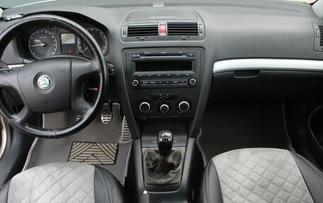 Skoda Octavia, 2005 год, 500 000 рублей, 5 фотография