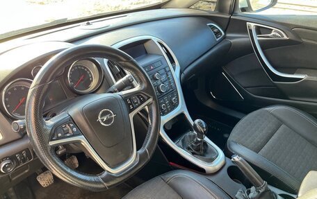 Opel Astra J, 2013 год, 890 000 рублей, 19 фотография