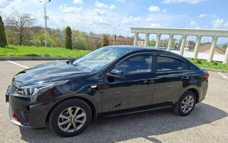 KIA Rio IV, 2021 год, 1 710 000 рублей, 4 фотография