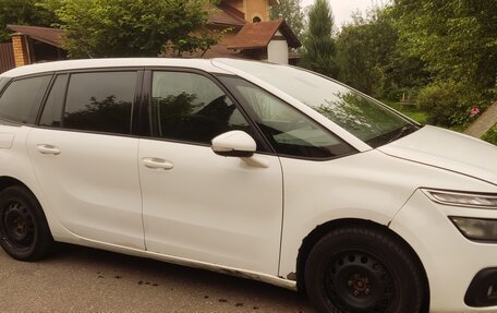 Citroen C4 Picasso II рестайлинг, 2017 год, 1 200 000 рублей, 7 фотография