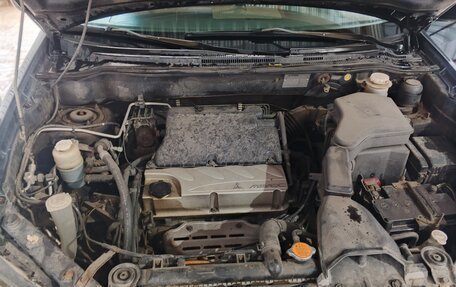 Mitsubishi Outlander III рестайлинг 3, 2005 год, 600 000 рублей, 6 фотография