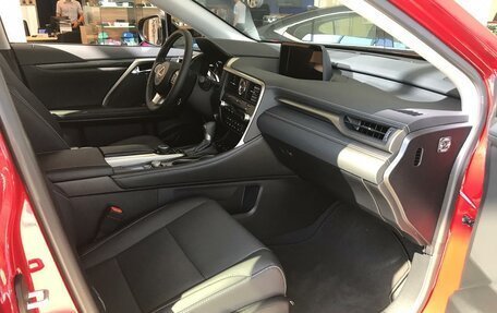Lexus RX IV рестайлинг, 2019 год, 5 700 000 рублей, 4 фотография