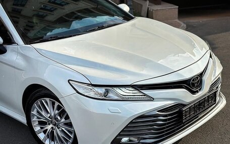 Toyota Camry, 2022 год, 2 650 000 рублей, 4 фотография