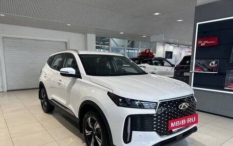 Chery Tiggo 4 I рестайлинг, 2025 год, 2 350 000 рублей, 3 фотография
