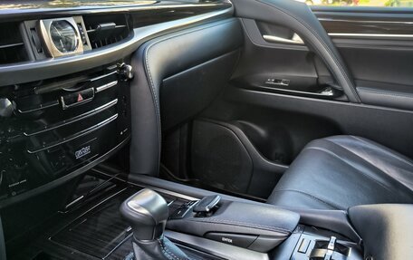 Lexus LX III, 2016 год, 7 100 000 рублей, 13 фотография