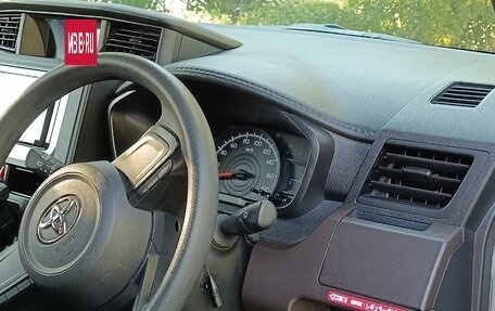 Toyota Roomy I, 2021 год, 1 310 000 рублей, 4 фотография