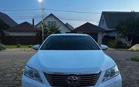 Toyota Camry, 2012 год, 1 360 000 рублей, 2 фотография
