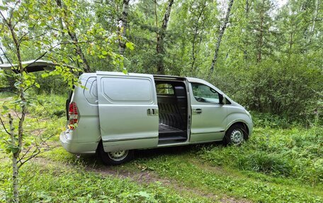 Hyundai Grand Starex Grand Starex I рестайлинг 2, 2008 год, 835 000 рублей, 16 фотография