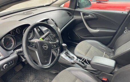 Opel Astra J, 2011 год, 530 000 рублей, 2 фотография