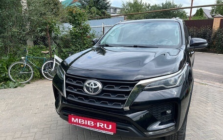 Toyota Fortuner II, 2021 год, 4 444 444 рублей, 2 фотография