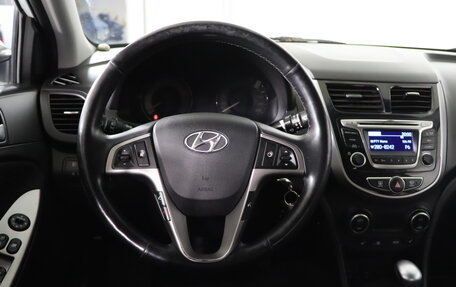 Hyundai Solaris II рестайлинг, 2014 год, 884 990 рублей, 10 фотография